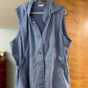 Maurices hooded cargo vest. 🌟practically new🌟